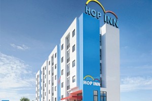 Hop Inn is a strong budget hotel brand expected to drive growth for Erawan Group. Hop Inn roll-out in the Philippines this year will help the company expand its hotel network in the future, says Erawan president Kamonwan Wipulakorn.