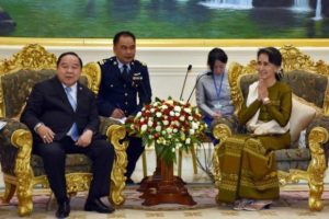 Deputy Prime Minister Prawit Wongsuwon in Nay Pyi Taw and agreed to move on repatriation of up to 100,000 Myanmar refugees in Thailand.